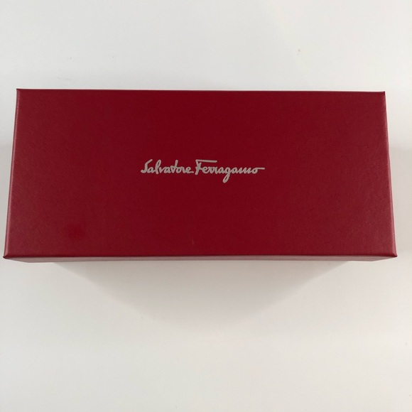 Salvatore Ferragamo Authentic Women’s Bordeaux Oversized Sunglasses ~ Brand New! - Picture 2 of 9